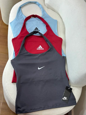Blusa gringa Nike e adidas